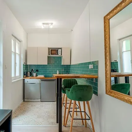 Apartment Petit Loft Du Faubourg National *